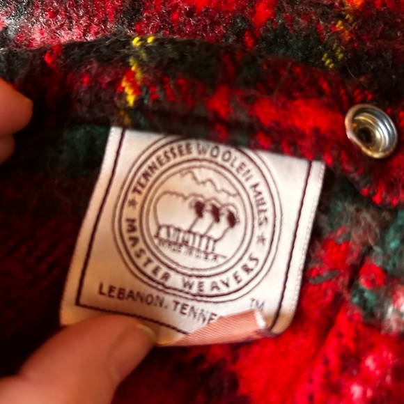 Tennessee Woolen Mills Wearable Blanket Wrap Snap Plaid Stadium Robe Snuggle USA - Picture 6 of 13